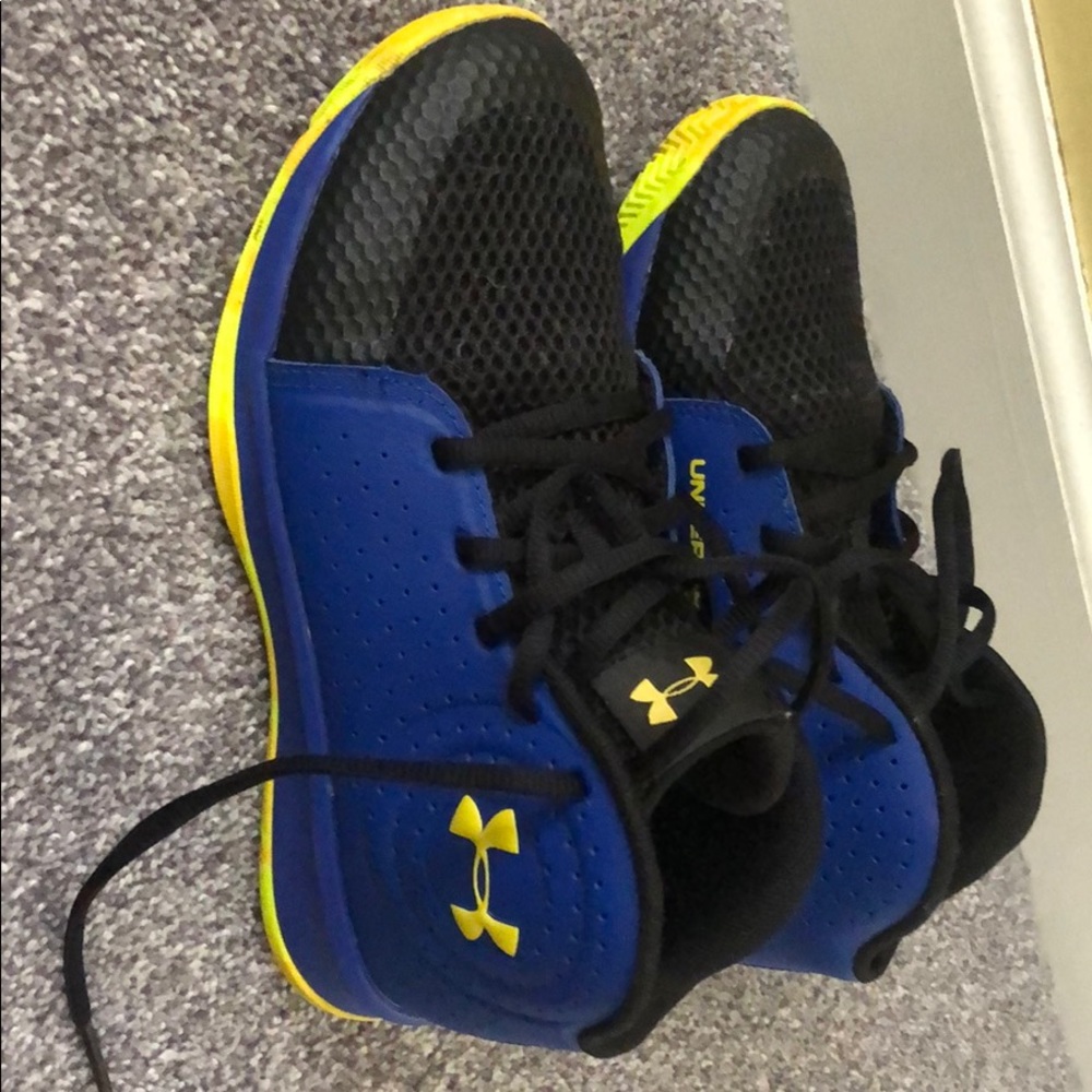 Boys Under Armour Sneakers - size 3